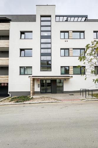 Prague Days - Two Bedroom Apartment with Garage AC Terrace and Balcony in Vinohrady - image 7