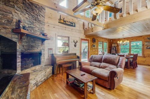 Jacobs Ridge Hideaway in Chestnut Gap, USA