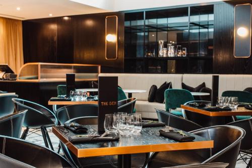 Mayfair Hotel Adelaide By IHG - 레스토랑