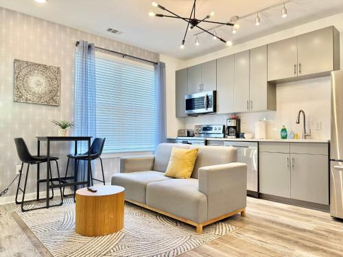 Luxury 1B1B with Balcony Downtown 542Blvd208 – khách sạn tại Old Fourth Ward