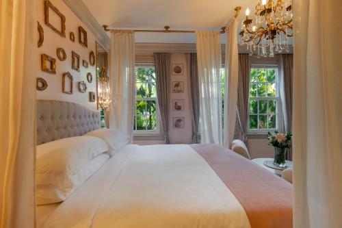 Hemingway Suites at Palm Beach Hotel Island in Palm Beach, USA