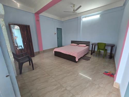 2 bedrooms, 3 beds