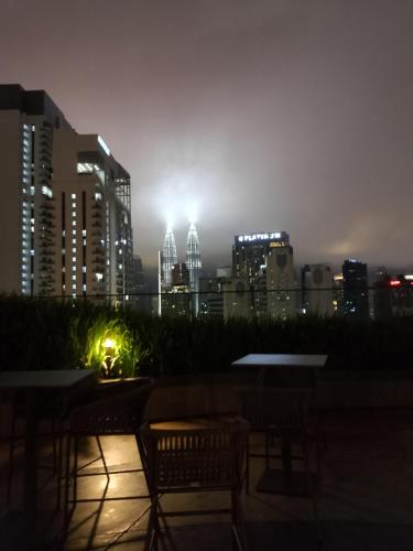 majestic residence klcc rooftop pool - image 2