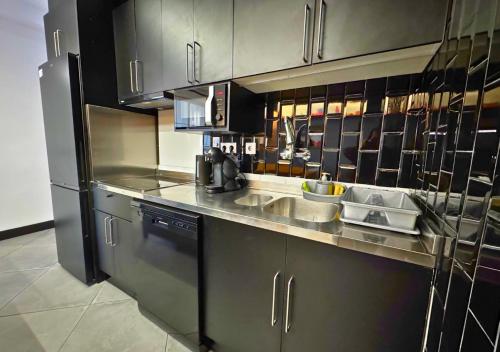 Urban District Madrid Loft - image 11