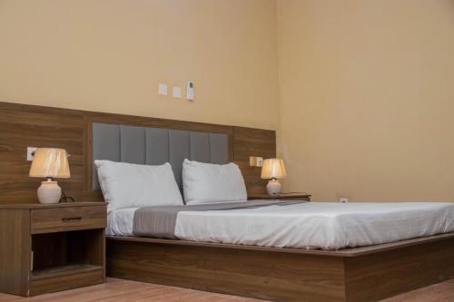 Résidence NAFOUA Cocody Riviera 3 Studio Américain – khách sạn tại Cocody
