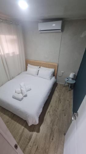 בית אירוח מרום במדבר in 디모나