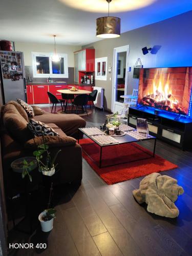 La Cachette Maison 6 personnes 3 chambres avec jardin in Saint-Prix (Ile-de-France)