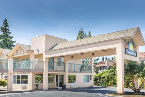 Hotel in Redwood City 