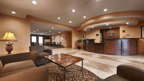 Best Western Bastrop Pines Inn in Bastrop