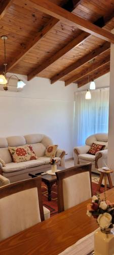 Los Obispo casa quinta in Col. Caseros