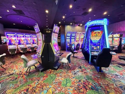 Masquerade Tower at Rio Hotel & Casino by Suiteness - image 14