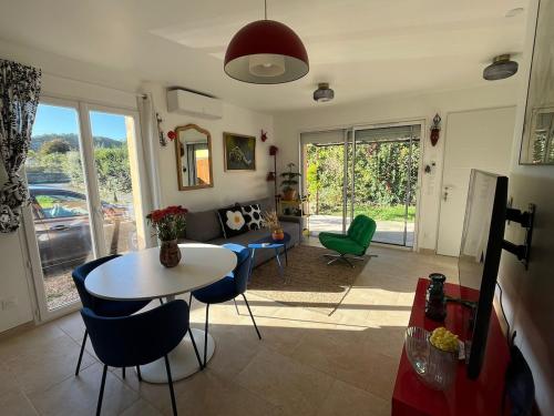Villa cozy avec Jardin Terrasse et Parking gîte à louer Vinon-sur-Verdon