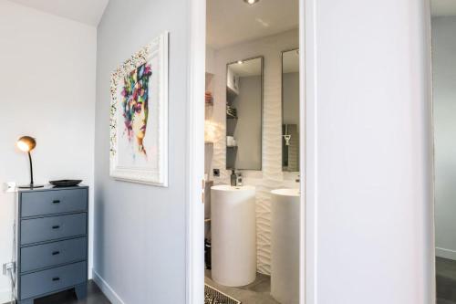Shower, Residence Villa 5 Chambres Hauteurs De Golfe, Piscine & Jacuzzi - Villa 5 chambres hauteurs de Golfe in Trois Moulins