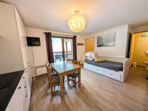 Résidence Neige Et Golf - En front de neige pour ce joli studio avec grande terrasse MAE-8614