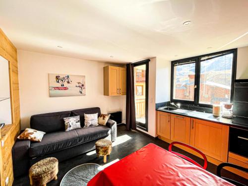 Résidence Joker - très bel appartement rénové à VAL THORENS MAE-3774