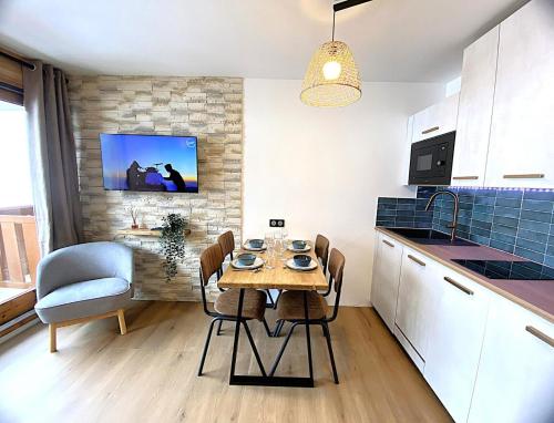 Résidence Le Pralin C - Studio rénové dans le quartier de Meribel Mottaret ski aux pieds. MAE-4523