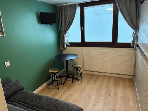 Residence Palafour - Studio pour 2 Personnes MAE-9393 in Tignes Le Lac