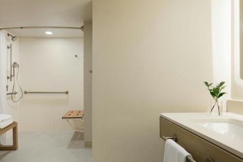 Fort Lauderdale Marriott Pompano Beach Resort and Spa - image 35