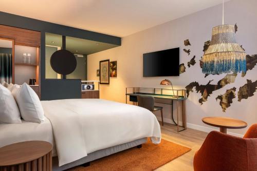 room detail thumbnail 0