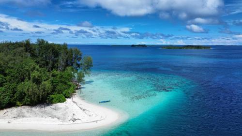 Balal Homestay in Pulau Pambemuk