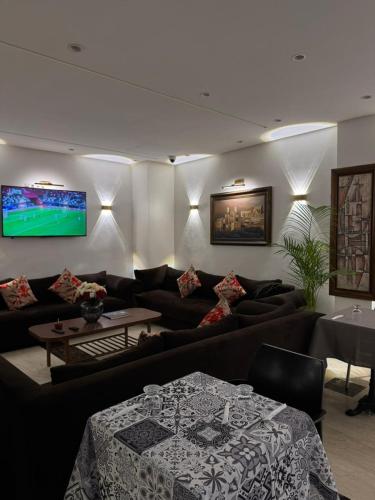 Shared lounge/TV area, Hotel Majestic Rabat Centre in Rabat