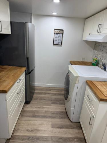 Happy, Cozy, Fun, Loving suite in West Vancouver in West Vancouver, Canada