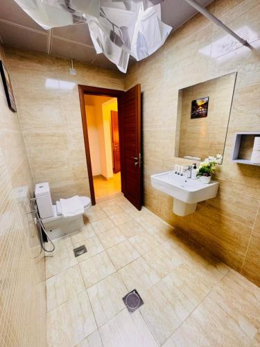 Luxe Villa - image 13