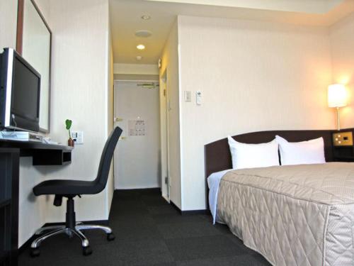 Tachikawa Urban Hotel Annex Tachikawa Urban Hotel Annex is conveniently located in the popular Tachikawa area. Both business travelers and tourists can enjoy the propertys facilities and services. Service-minded staff will welc
