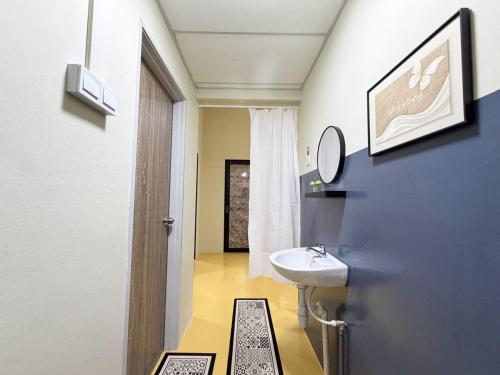 KB Penang Guest House Signature Cozy with kids playground 10pax 3 Bedroom near water park near Advanced Medical And Dental Institute