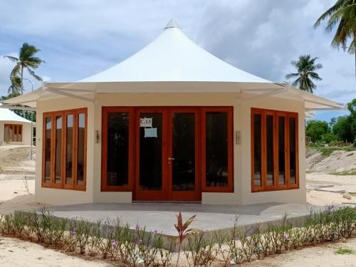 Marahai Villa Morotai in Juanga