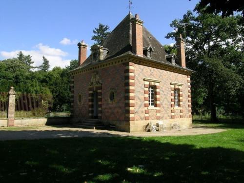 Pavillon de Chasse Rénové avec Wifi et Animaux Acceptés - Trévol - FR-1-489-223 (Pavillon de Chasse Renove avec Wifi et Animaux Acceptes - Trevol - FR-1-489-223) in 特雷沃勒