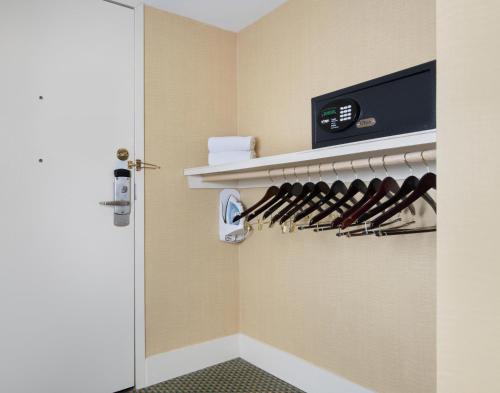 Hilton Stamford Hotel & Executive Meeting Center - image 14