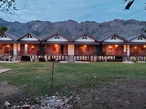 Guesthouse and Restaurant SayLomYen KongLor in Caverna Kong Lor
