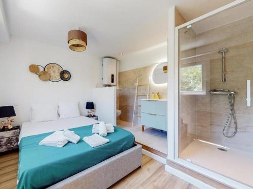Appartement à La Ciotat proche port et plage - FR-1-770-76