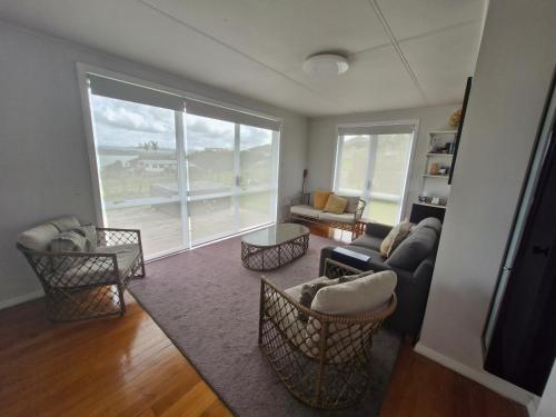 Country Harbourside Escape in Matakohe