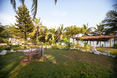 White Rocks Beach Resort in Winneba
