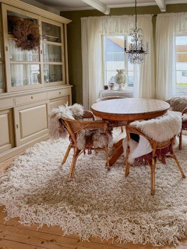 外部景觀, Charming Farmhouse With Open Spaces Near Österlen (Charming Farmhouse With Open Spaces Near Osterlen) in 盧德魯普