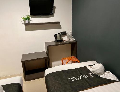 1 Hotel Kuchai Lama, Kuala Lumpur (photo 6)