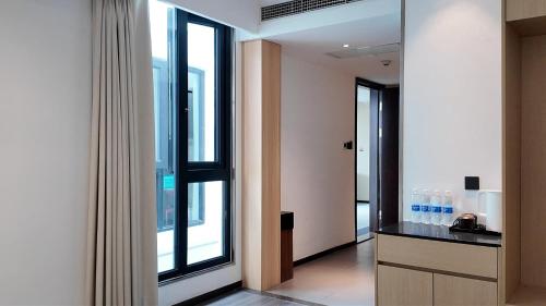 WeLight Hotel in Back Lakes (Hou Hai)