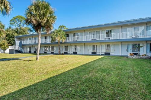 Days Inn by Wyndham Daytona Beach Speedway in Daytona Beach, USA