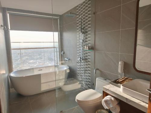 room detail thumbnail 2