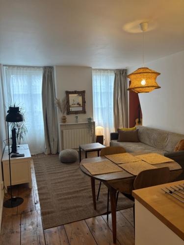 Joli appartement très calme en hypercentre, à côté du tram