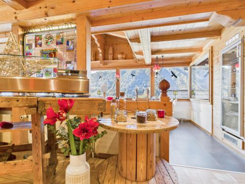 Hotel Chalet Bergblick - image 2