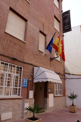 Hotel Cuatro Caños, Alcalá de Henares bei Moratilla de los Meleros