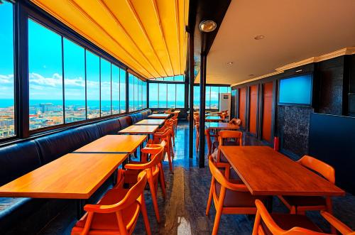 Kaya-Royal-Hotel Beyazit Istanbul All Tea And Coffee Are Complimentary And Available 24-7 On Our Sea View Terrace Restaurant - Hôtel - Istanbul