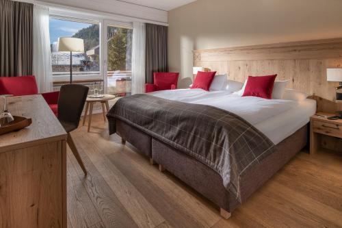 room detail thumbnail 1