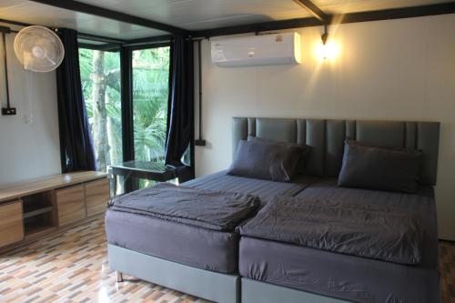 Summer Club2 Hostel and Cafe Aonang in Krabi