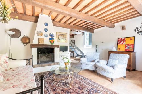 Cavato Il Capriolo - Fabulous Homes Design in Poggio Alla Croce