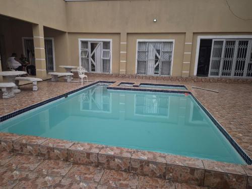 Morogoro Park Lodge in Graceland