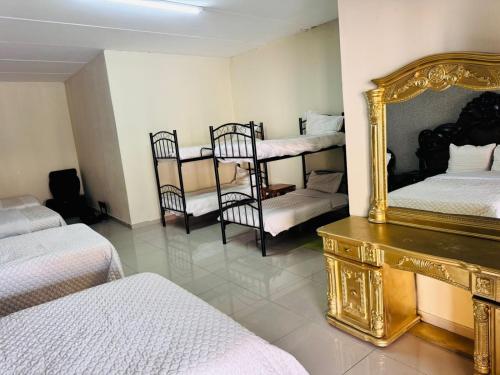 Morogoro Park Lodge in Graceland